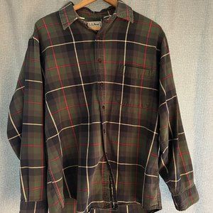 Vintage L.L. Bean Green Plaid Button Up Shirt 100% Cotton